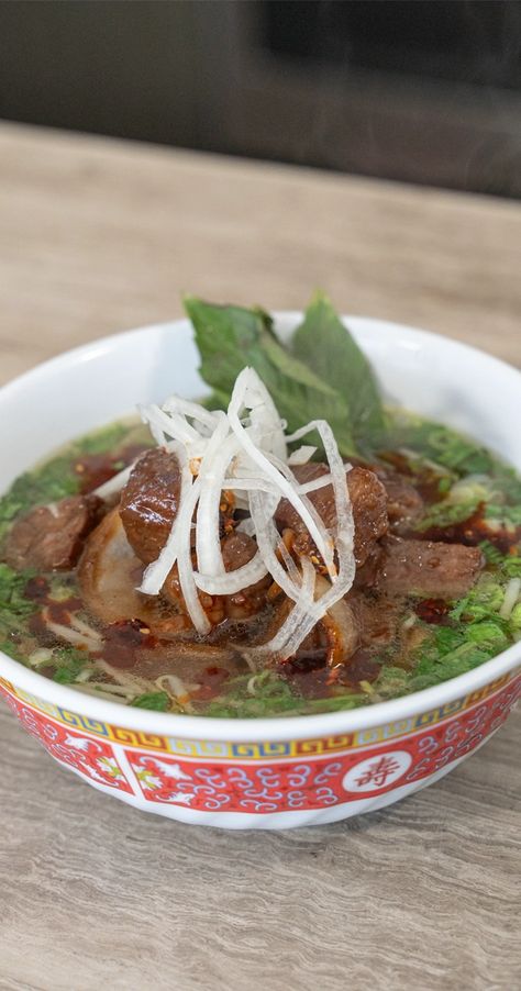 Shaking Beef Pho / Phở Bò Lúc Lắc Best Beef Pho Recipe, Vietnamese Beef Pho, Pho Ap Chao Recipe, Vietnamese Beef Pho Bone Broth, Shaken Beef, Rare Steak Pho Recipe, Pho Broth, Pho Noodles, Wonton Noodles