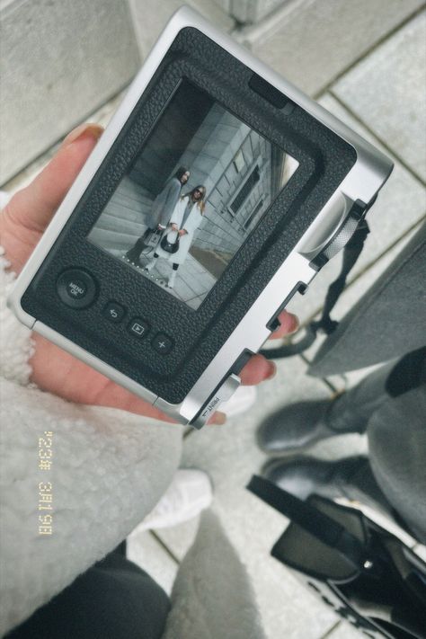 Mini Camera Aesthetic, Instax Aesthetic, Old Money Dark Academia, Teenage Girl Aesthetic, Vibey Aesthetic, Polaroid Digital Camera, Picture Of A Picture, Camera Disposable, Retro Filter