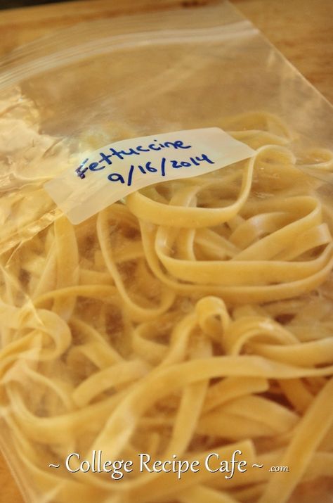 Cooking for one? Place single portions in zip lock bags before freezing. How To Freeze Pasta, Can You Freeze Cooked Pasta, How To Freeze Fresh Pasta, Frozen Noodles Reames, Pasta Sauce To Freeze, Can You Freeze Pasta, How To Freeze Homemade Egg Noodles, Freezing Pasta, Freezing Cooked Pasta