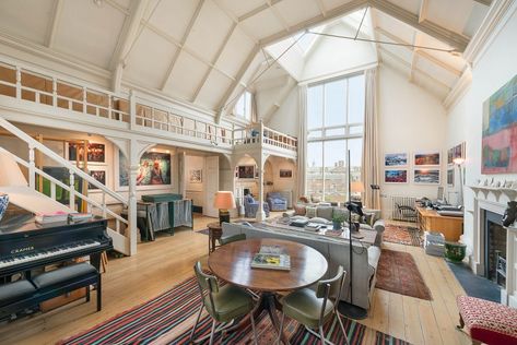 An incredible Chelsea studio apartment on a street made famous by the artists of the early 20th century - Country Life Appartment London, West Facing Garden, Chelsea London, London Property, Semi Detached House, Light And Space, Semi Detached, Reception Rooms, Breakfast Room