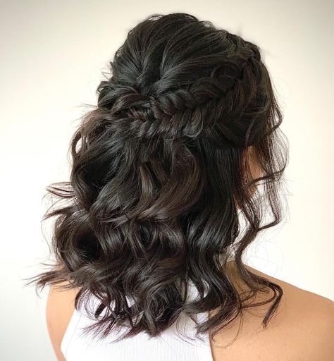 Half Up Curled and Braided Bridesmaid Hair Half Up Half Down Short Hair, Half Up Curls, Bridemaids Hairstyles, Prom Hair Medium, Half Up Wedding Hair, Bridesmaid Hair Medium Length, Half Up Half Down Hair Prom, Hairstyles 2024, Bridesmaid Hairstyles Half Up Half Down