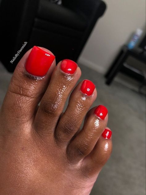 Pedicure With Acrylic, Red Gel Pedicure, Red Nails And Toes Matching, Bright Red Pedicure, Toenails Designs, Black Toe Nails, Red Toenails, Feet Nail Design, Gel Pedicure