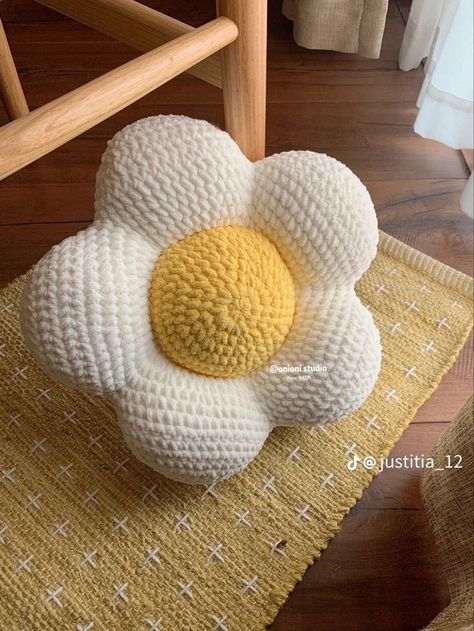 "Colorful and Cozy Crochet Cushion Patterns to Try Today" https://youtu.be/FLEEZvQSo_Y?si=O_qOJK-O_023Zyel Rainbow Room Decor, Stuff Toys, Crochet Cushion, Crochet Plush, Rainbow Room, Cozy Crochet, Flower Pillow, Cute Flower, Plush Toy