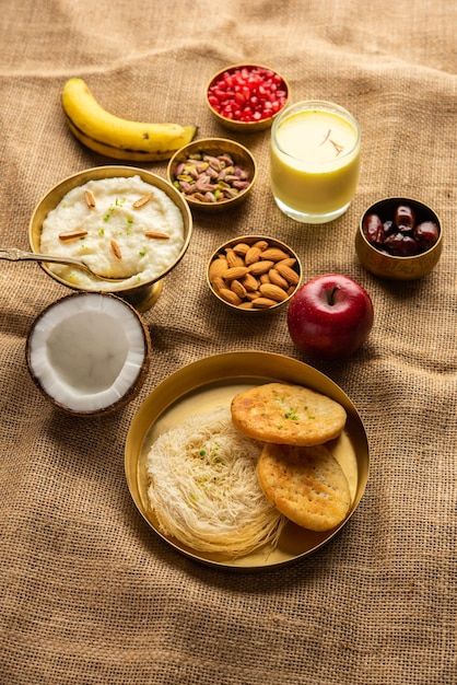 Karwa Chauth Sargi, Karva Chauth, Breakfast Menu, Indian Food, African Clothing, Premium Photo, Indian Food Recipes, Dinner Ideas, Stock Photos