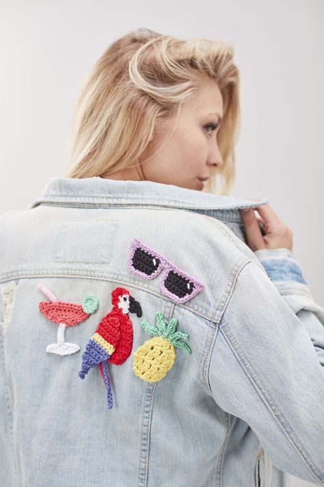 How To Crochet Tropical Patches Crochet Tropical, Crochet Patches, Diy Projects Easy, Crochet Applique Patterns Free, Popular Crochet, Crochet Cactus, Crochet T Shirts, Crochet Skirts, Crochet Hair Accessories