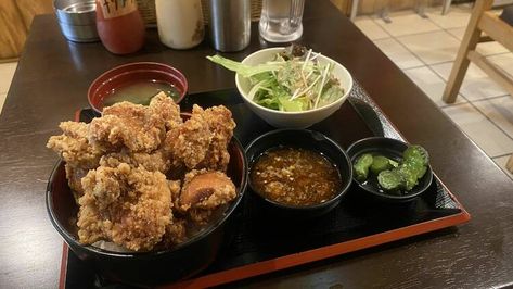 Karaage Hitosuji Chicken For Lunch, Japanese Fried Chicken, The Restaurant, Chinese Food, Lunches And Dinners, Fried Chicken, Matcha, Restaurant, Chicken