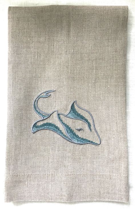 "Stingray Embroidered Tea Towel or Guest Towel Hand Towel on natural linen. Beach Decor. Nautical Decor. Stingray is embroidered in a dark Teals and grey threads. - 100% natural linen. Linen is an all natural fiber that dries quickly and gets softer with washings. - Perfect for use in kitchen or as a guest towel in powder room. Measures: 13\" wide by 21\" long. Care: Machine wash warm. Avoid fabric softeners. Machine dry on low or air dry. Linen dries very quickly. Light iron if desired. These w Stingray Embroidery, Stella Marina, Dragon Artwork Fantasy, Embroidered Shoes, Teal And Grey, Crochet Fashion Patterns, Linen Towels, Fine Linen, Guest Towels