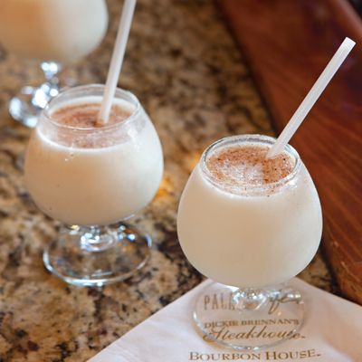 With Mardi Gras reverie all around, the joy of strolling through the French Quarter with a Bourbon Milk Punch is hard to beat. The barkeeps at Dickie Brennan’s Bourbon House have their own little twist on the classic drink—they serve it as a milkshake. If you can’t make it to the Bourbon Milk Punch, Milk Punch Recipe, Bourbon Ice Cream, Milk Punch, Bourbon Recipes, New Orleans Recipes, Louisiana Recipes, Punch Recipe, Mardi Gras Party