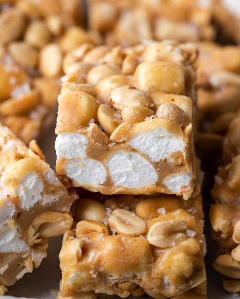 Chewy Homemade Payday Bars are amazingly easy! All you need is a microwave for a deliciously sweet and salty, no-bake dessert in minutes. Homemade Payday Bars, Homemade Paydays, Payday Bites, Payday Bars Recipe, Pay Day Bars, Homemade Payday, Pineapple Banana Bread Recipe, Best Rice Pudding Recipe, Payday Bars