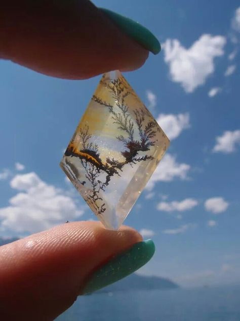 Dendritic quartz Dendritic Quartz, Mineral Specimen, Mother Earth, Crystals, Gifts