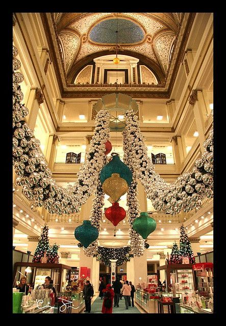 RIP Dreamland / writersite.org Chicago Christmas, Gravesite Decorations, Marshall Fields, Christmas In The City, Chicago History, My Kind Of Town, Downtown Chicago, Christmas Past, Christmas Memory