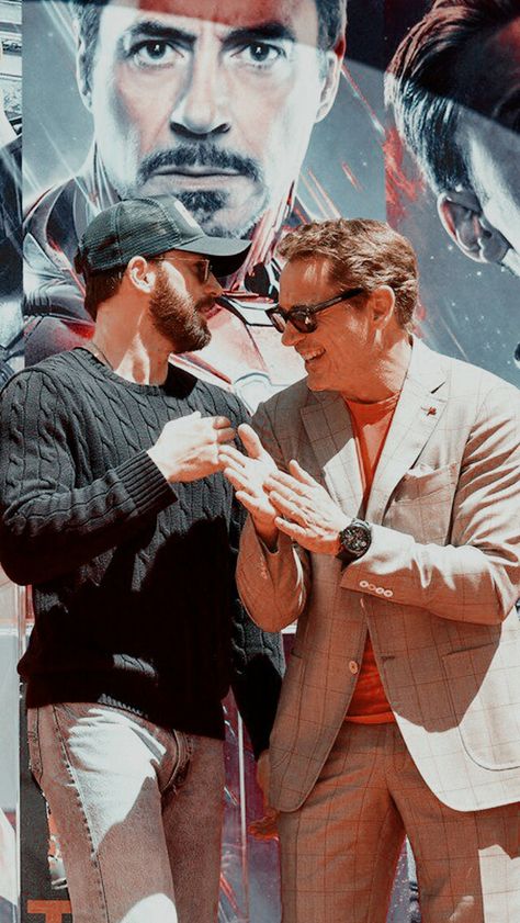 Follow me for more / Chris Evans #chrisevans #steverogers #captainamerica #chrisevanslockscreens Marvel Iphone Wallpaper, Avengers Universe, Aesthetic Marvel, Stony Avengers, Marvel Wallpapers, Avengers Team, Robert Downey Jr Iron Man, Steve And Tony, Avengers Cast