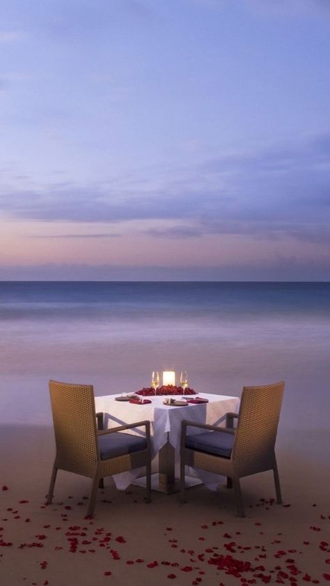 Table for 2 Honeymoon Romance, Couples Retreat, Beach Dinner, Hotel Chic, Romantic Dinner For Two, Nice Dinner, Romantic Surprise, Romantic Proposal, Perfect Dinner