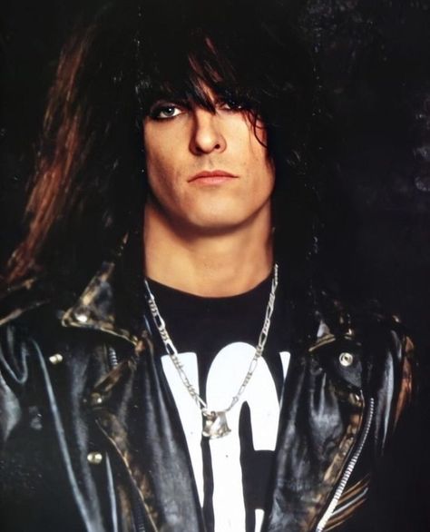 The Dirt Motley Crue, Nikki Sixx Tommy Lee, Tommy Lee Motley Crue, Motley Crue Nikki Sixx, Nikki Baby, Jim Morrison Movie, 80s Rock Bands, 80s Hair Bands, Motley Crüe