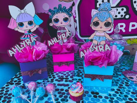 Lol Centerpieces Ideas, Lol Doll Birthday, Baby Bratz, Suprise Birthday, Lol Doll, Lol Dolls, Center Pieces, Table Centerpieces, Minnie Mouse