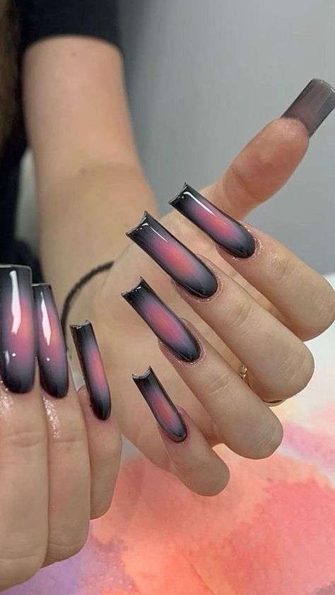 There's a new beauty trend taking over Instagram and it's absolutely stunning. Say hello to "quartz nails". Trap Nails, Nails Baddie, Teen Nails, Quartz Nails, Super Cute Nails, Long Acrylic Nail Designs, Galaxy Nails, Dope Nail Designs, French Acrylic Nails