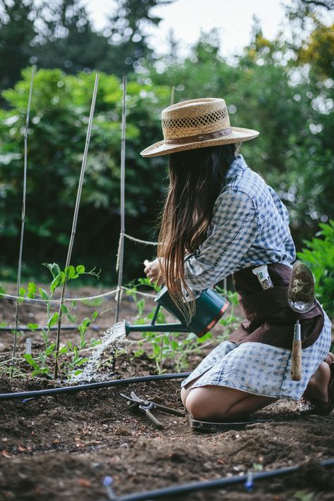 Spring Garden by Eva Kosmas Flores | Adventures in Cooking Gardening Photography, Herb Garden Design, Farm Lifestyle, Gardening Outfit, Garden Girls, Garden Photography, Kew Gardens, Gardening Tools, Garden Cottage