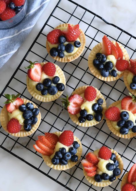 Fanciest Desserts, Mini Berry Tarts, Creme Brulee Tartlets, Blackberry Tarts Mini, Berry Custard Tart, Berry Tart Recipe, Berry Tartlets, Berry Custard, Custard Tartlets