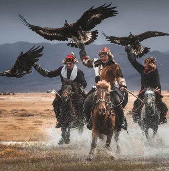 60 Do's & Don'ts in Mongolia: Culture Facts/Scams | Town & Tourist Mongolian People, Mongolia Travel, Eagle Hunter, Kazakhstan Travel, Longchamp Travel, Budget Calculator, Travel Budget, Golden Eagle, Mongolia