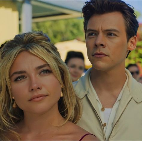 Dont Worry Darling, Don't Worry Darling, Simple Canvas Paintings, Florence Pugh, Romance Movies, Iconic Women, Marvel Dc, Don't Worry, Harry Styles