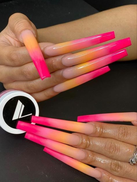 Extra Long Nail Ideas, Long Nail Ideas, Nails Grunge, Long Acrylic Nail Designs, Drip Nails, Long Nail Designs, Long Nail, Dope Nail Designs, Glow Nails