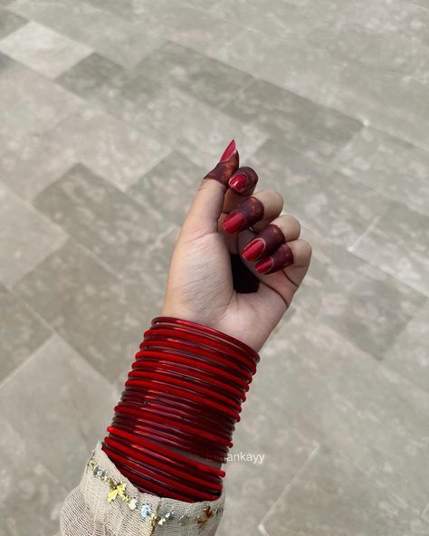 Channeling my inner desi girl🪄🤍🪔🌙 🏷️ Eid-Eid Mubarak-Pakistan- fashion-aesthetic-desi-chooriyan-blogger-henna-makeup- #eidmubarak #eid #desi #aesthetic #ａｅｓｔｈｅｔｉｃ #chooriyan #bangles #kolhapuri #makeup #pink #henna #eidhenna #eid2024 #eidulfitr #eidedition #desi #culture #traditional #traditionalwear #pinkmakeup #red #chocolate #pinterest Chooriyan Bangles, Pink Henna, Henna Makeup, Foot Henna, Eid Henna, Red Chocolate, Eid Ul Fitr, Desi Aesthetic, Pakistan Fashion