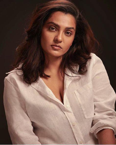 Malayalam Cinema, Malayalam Actress, Latest Images, Event Photos, All Smiles, Deepika Padukone, Beauty Bar, Latest Pics, Still Image