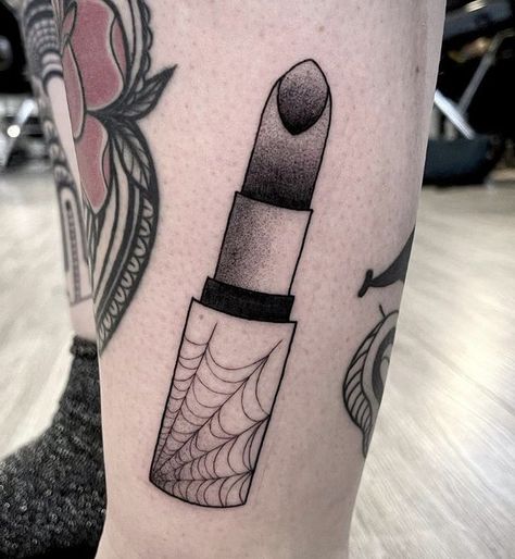 Black Lipstick Tattoo, Vintage Lipstick Tattoo, Lipstick Tube Tattoo, Goth Love Tattoo, Makeup Related Tattoo Ideas, Lipstick Tattoo Ideas, Gothic Tattoo Flash, Makeup Tattoo Ideas, Lipstick Tattoo