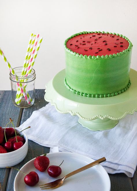 How to Make a Watermelon Cake — Style Sweet Watermelon Cake Birthday, Store Curtains, Boho Signs, Crafts Cheap, Kids Organization, Watermelon Cake, Watermelon Party, Watermelon Birthday, Painting Beach