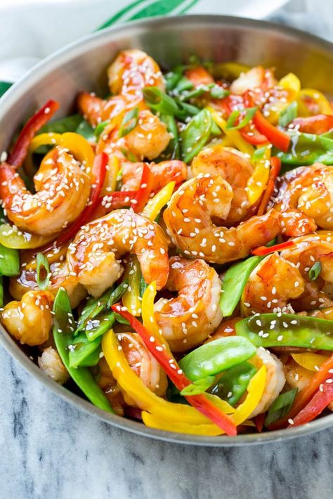 Teriyaki Shrimp Stir Fry Recipe | Shrimp Stir Fry | Healthy Stir Fry #shrimp #teriyaki #vegetables #stirfry #dinner #dinneratthezoo Prawn Stir Fry, Stir Fry Shrimp Recipes, Teriyaki Shrimp, Plats Weight Watchers, Pastas Recipes, Healthy Dinner Options, Shrimp And Vegetables, Shrimp Stir Fry, Diner Recept