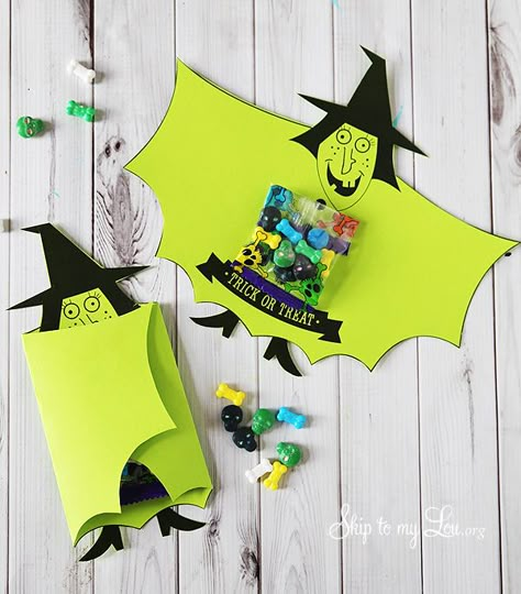 Brujas, momias y murciélagos de Halloween listos para imprimir y triunfar Candy Bar Covers, Halloween Candy Bar, Dulces Halloween, Halloween Infantil, Halloween Party Printables, Carte Halloween, Adornos Halloween, Halloween Tags, Halloween Crafts For Kids