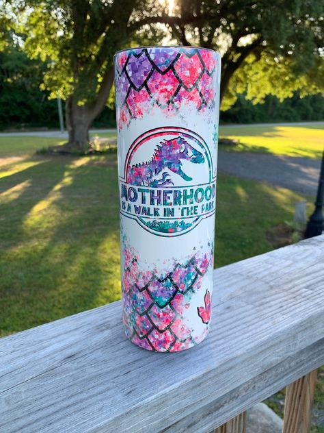 Dinosaur Tumbler, Cricut Tumblers, Glitter Water Bottles, Glitter Water, Paint Crafts, Tumbler Pictures, Water Bottle Stainless Steel, Glitter Tumbler Cups, Custom Tumbler Cups