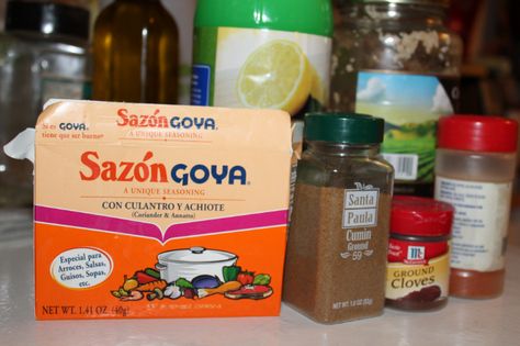 goyaparilla1 Goya Sazon Recipe, Goya Recipes, Sazon Recipe, Sazon Goya, Achiote Chicken, Goya Recipe, Chicken Wing Seasoning, Guatemalan Recipes, Baked Chicken Recipe