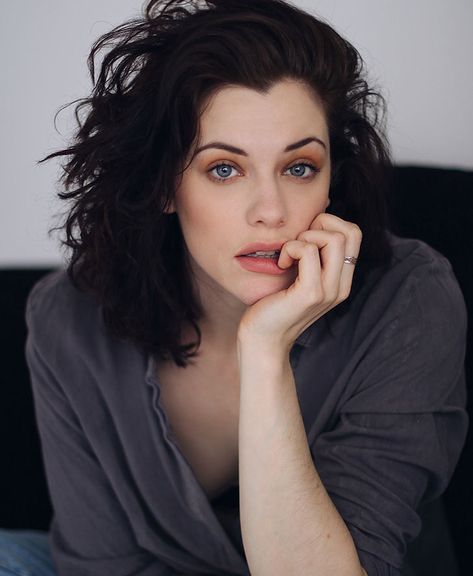 Jessica De Gouw, Oliver Jackson Cohen, Natural Red Hair, Turkish Fashion, The Net, Net Worth, R A, Perth, Celebrities Female