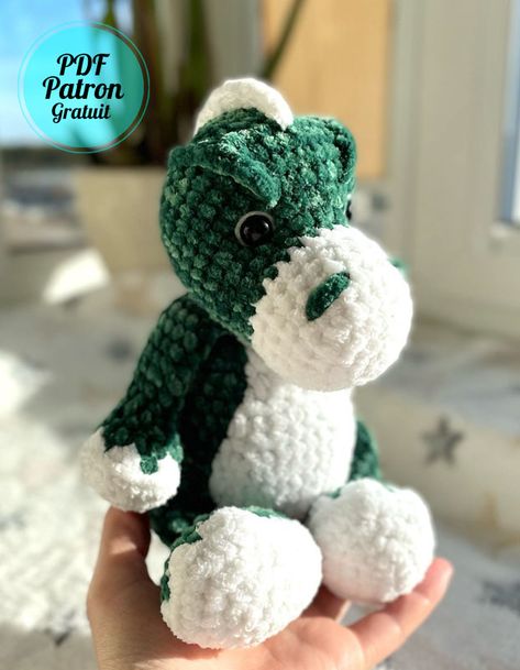 Dragon en peluche PDF Amigurumi Patron Gratuit - Amigurumibox Crochet Dinosaur Pattern Free, Shenron Dragon, Amigurumi Dragon, Crochet Dinosaur Patterns, Crochet Dinosaur, Dinosaur Pattern, Bon Weekend, Crochet Toy, Crochet Toys Patterns