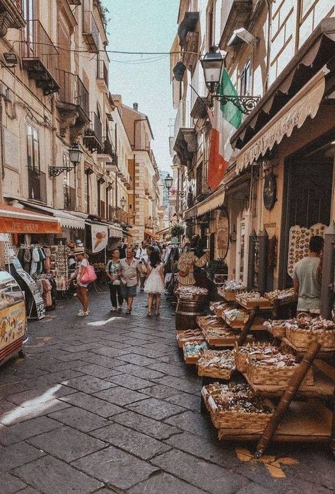 ITALY | Sorrento, Town in Italy | Facebook Italy Shopping Street, Florence Streets, Utopia Ideas, Things Reference, Florence Shopping, Reference Places, European Streets, Sorrento Italia, Italy Sorrento