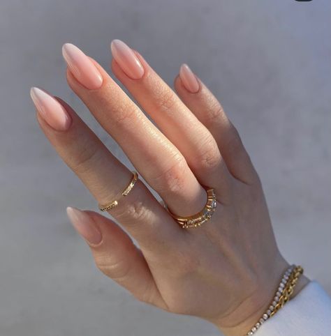 Classy Nude Nail Designs, Fake Nails Almond, Nails Gradient, Korean Nail, Korean Nail Art, Look Put Together, Nude Nail, Nude Nail Designs, Classy Acrylic Nails