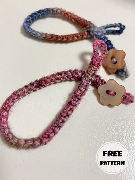 Crocheted Friendship Bracelets, Crochet Patterns Bracelets, Crocheted Bracelets Free Pattern, Crochet Patterns For Gifts, Crochet Anklet Pattern Free, Free Crochet Bracelet Patterns, Diy Rope Necklace Tutorial, Crochet Bracelet Pattern Free, Crochet Bracelet Free Pattern