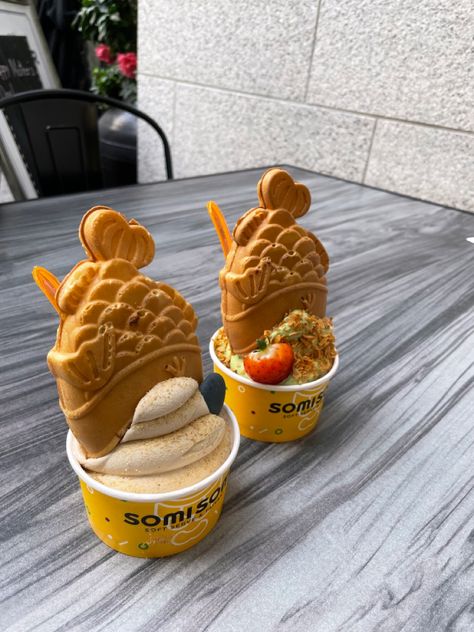 somi somi, food, LA food, ice cream Somisomi Ice Cream, Korean Ice Cream, Los Angeles Food, La Food, Food Dessert, Soft Serve, Healthy Breakfast Recipes, Yummy Food Dessert, Junk Food