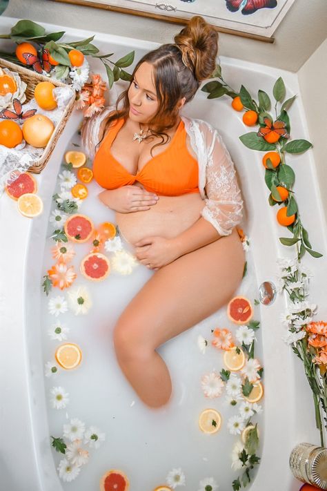 Flower Bath Maternity Shoot, Orange Maternity Outfit, Maternity Milk Bath Pictures Diy, Maternity Photography Milk Bath, Maternity Bath Tub Shoot, Pregnancy Milk Bath Shoot, Maternity Milk Bath Pictures, Milk Bath Photography Maternity, Bath Maternity Shoot