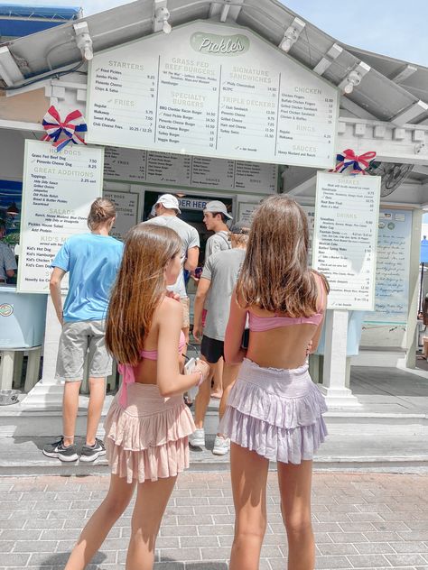 Pickles Aesthetic, Preppy Family, Preppy Vacation, Preppy Kids, Florida Outfits, Hair In The Wind, Seaside Fl, Seaside Florida, Preppy Spring