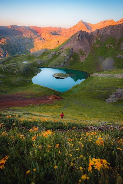 “Untitled“ by Ryan Resatka (Crested butte, Colorado) Southern Colorado, Crested Butte Colorado, Travel Bucket List Usa, Crested Butte, Colorado Usa, Sunset Nature, Mountain Scene, Colorado Mountains, Sunset Pictures