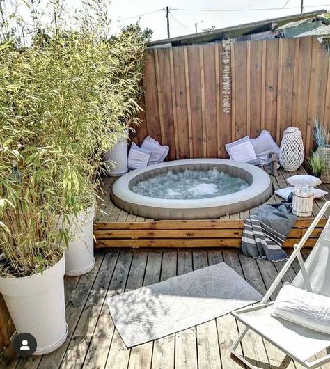 15. #decorhomeideas Whirpool Outdoor, Hot Tub Patio, Hot Tub Backyard, Hot Tub Garden, Backyard Inspiration, Have Inspiration, Patio Designs, Small Pool, Pool Design