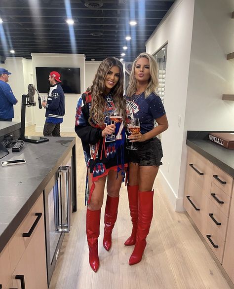 Celebrity Game Day Outfit, Bears Football Game Outfit, Game Day Outfit With Cowboy Boots, Football Gf Outfits College, Tail Gate Outfit College, Tailgating Outfits Cold, Falcons Game Day Outfit Woman, Super Bowl Outfits For Women 49ers, Bills Game Day Outfit