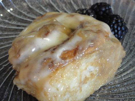 Cinnamon Rolls - Rhodes Frozen Rolls Recipe - Food.com  WITH VANILLA ICE CREAM Frozen Rolls Recipes, Dinner Rolls Recipes, Rhodes Rolls Recipes, Rhodes Cinnamon Rolls, Rhodes Rolls, Overnight Cinnamon Rolls, Frozen Dinner Rolls, Frozen Dinner, Frozen Rolls