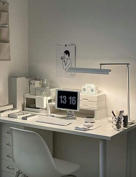 Table For Study, White Desk Setup, Office Desk Modern, Aesthetic Desk Setup, Study Desk Organization, Home Office Gaming, Desk Modern, Study Desk Decor, White Crown