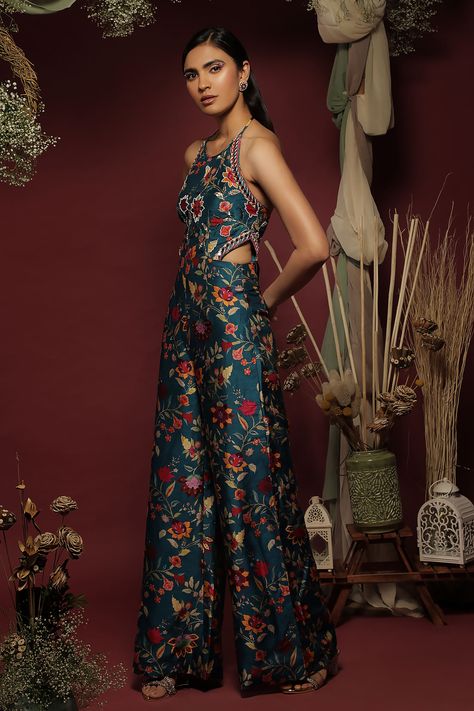 Shop for these amazing collections of Blue Silk Floral Round Pattern Jumpsuit For Women by Label Ne'chi online at Aza Fashions. Sleeveless Jumpsuits For Women, Indian Fabric Dress, Floral Indo Western Outfits, Desi Jumpsuit, Indian Jumpsuit Outfit, Indian Clothes Modern, Modern Indian Dress, Saree Jumpsuit, Brocade Jumpsuit