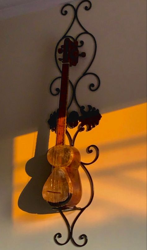 Tar Instrument, Instrument Aesthetic, Armenian Aesthetic, Instrument Music, Armenia, Novelty Lamp, Table Lamp, Lighting, Music