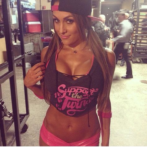 Nikki bella Nicki Bella, Total Diva, The Bella Twins, Nikki And Brie Bella, Nikki Sims, Wwe Girls, Brie Bella, Total Divas, Bella Twins