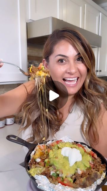 Jenny Martinez on Instagram: "Asada Cheesy Papa Loca   Love how easy these crazy loaded asada potatoes are to make! I had to share mine with my husband because it was huge!!!! To make the same amount you can use 3 little baked potatoes and mash all together to create and fill the small cast iron! So fun to make! Listo and enjoy!  I’ve tried Jenny’s favorite Seasoning" Carne Asada Potatoes, Carne Asada Baked Potato, Chocolate Beet Cake, Mexican Potatoes, Jenny Martinez, Stuffed Baked Potatoes, Potato Bar, Baked Potato Casserole, Beef Sliders